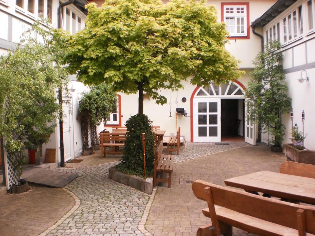 Отель Thuringer Hof Хильдбургхаузен Экстерьер фото